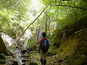 �Ō�̍��h�_�����o��